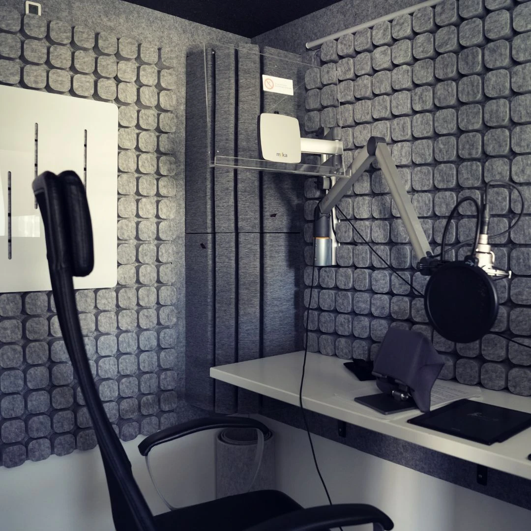 Studiobricks